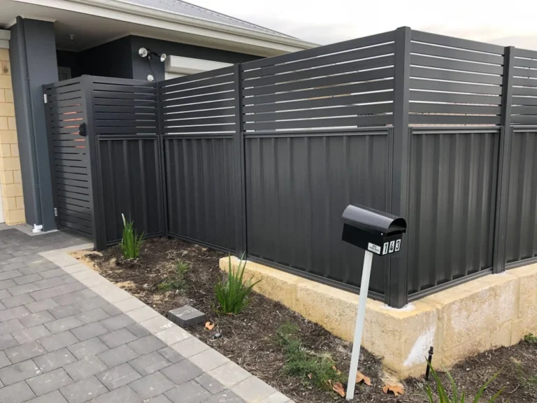 Colorbond Fence & Gate (6)