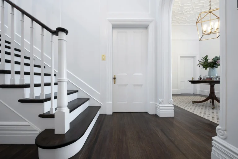 Interior Window Door Frames, and skirting boards Painting