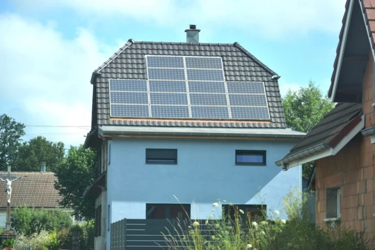 Luxend Solar Panel Cleaning